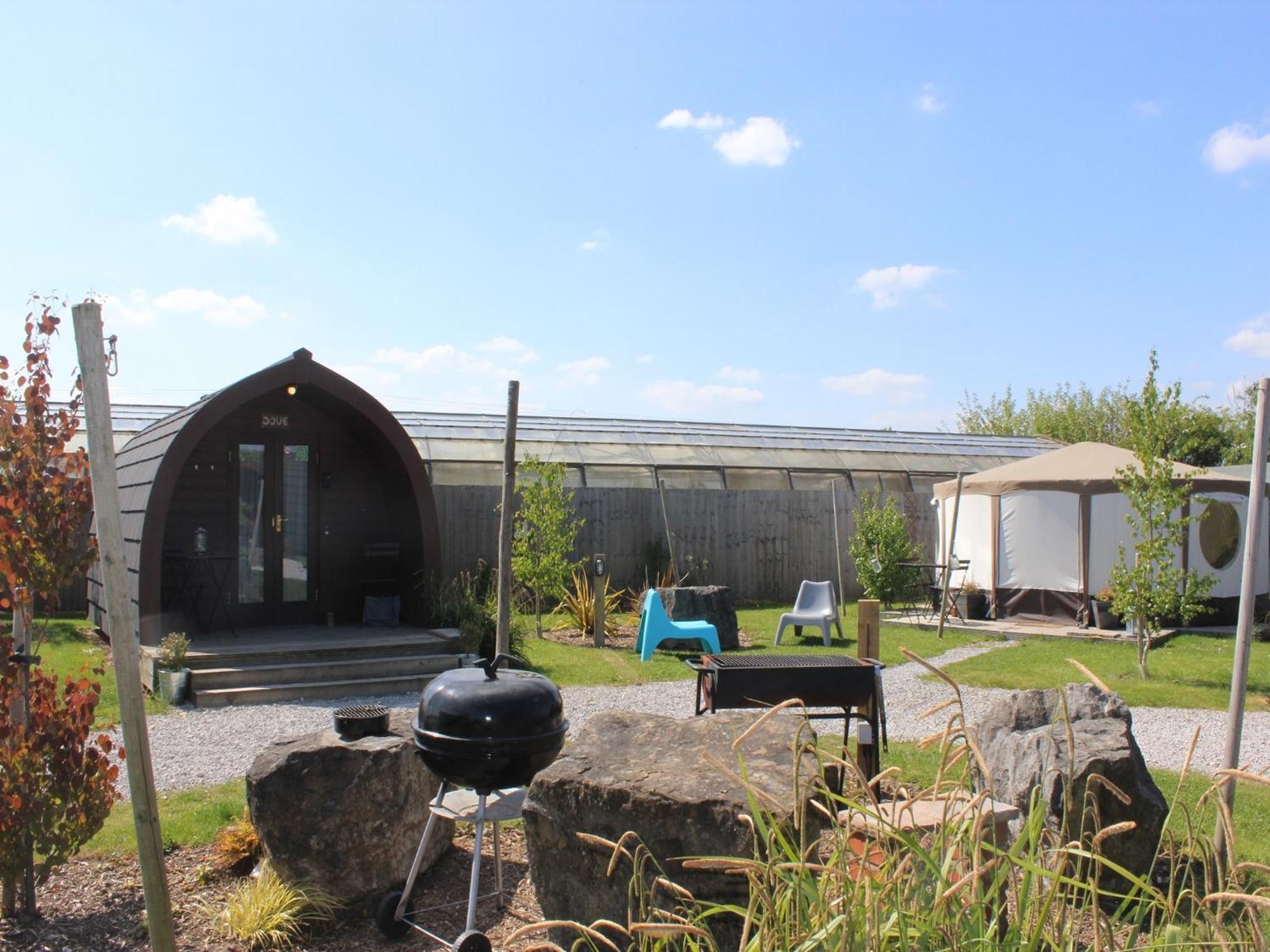 The Little Hide - Adult Only Camping Pods Wigginton  Exteriér fotografie