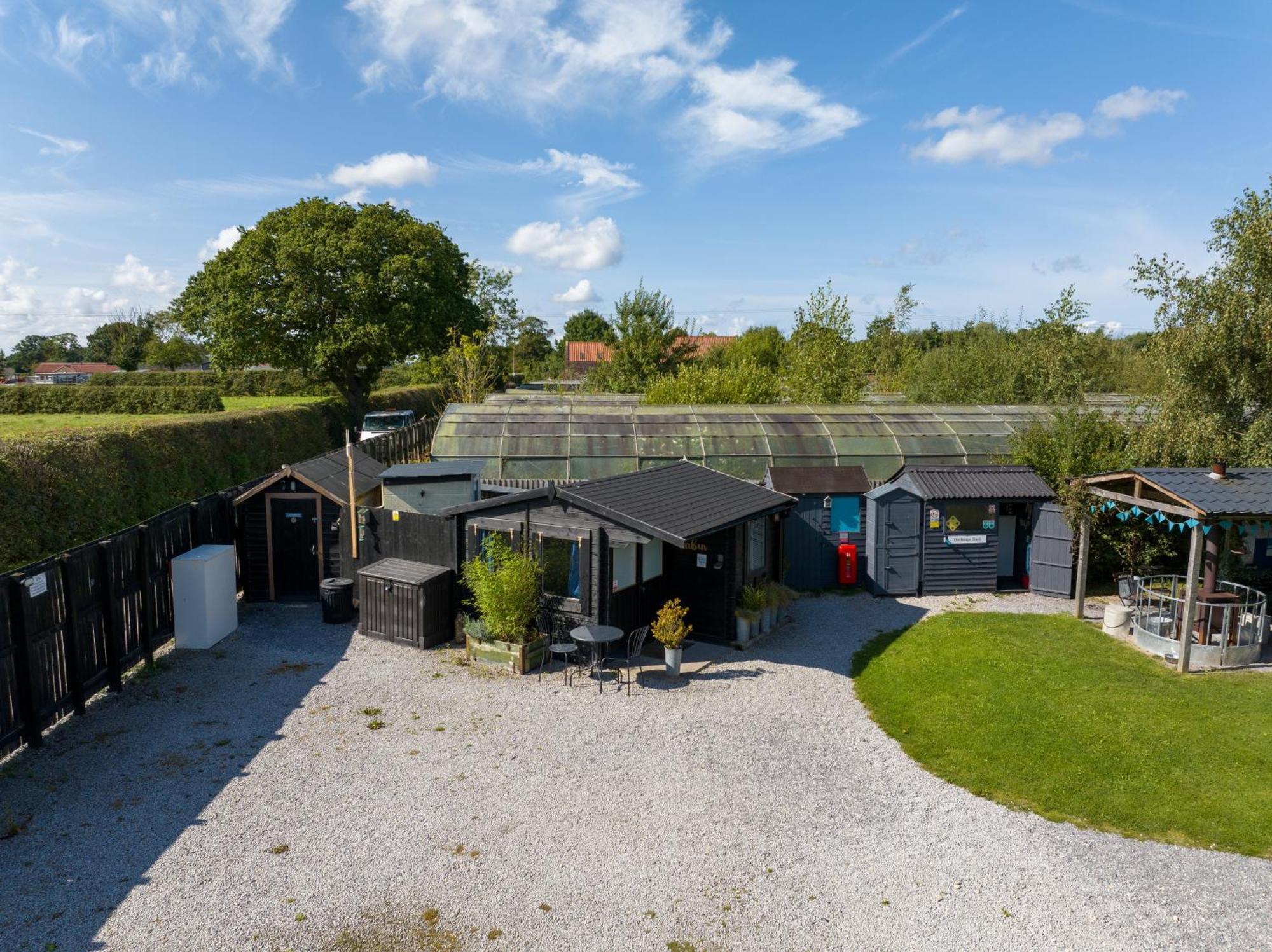 The Little Hide - Adult Only Camping Pods Wigginton  Exteriér fotografie