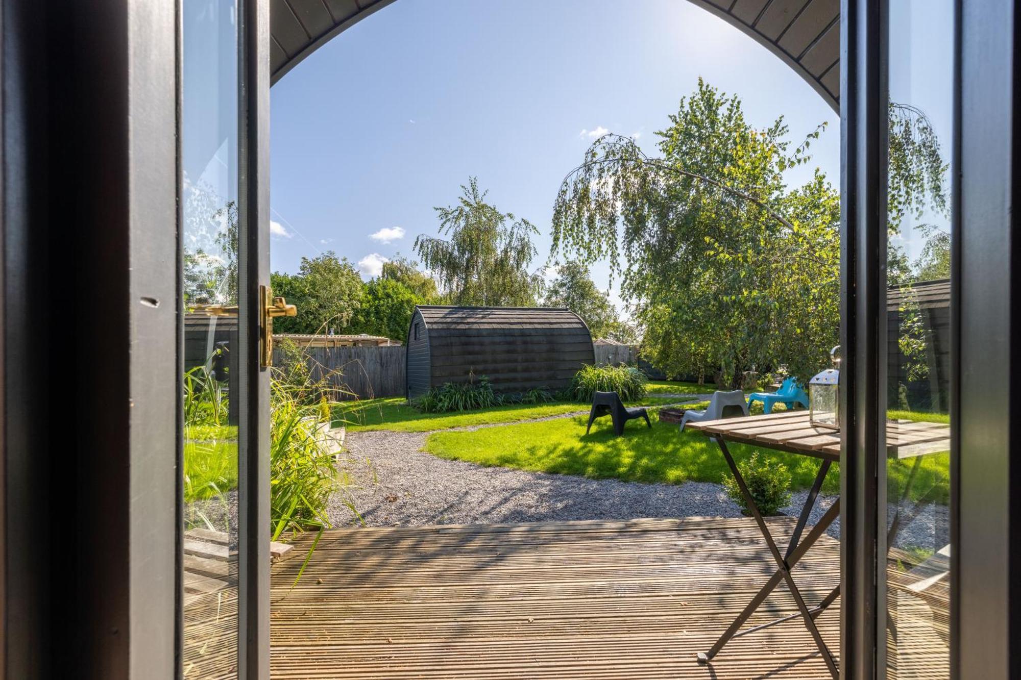 The Little Hide - Adult Only Camping Pods Wigginton  Exteriér fotografie