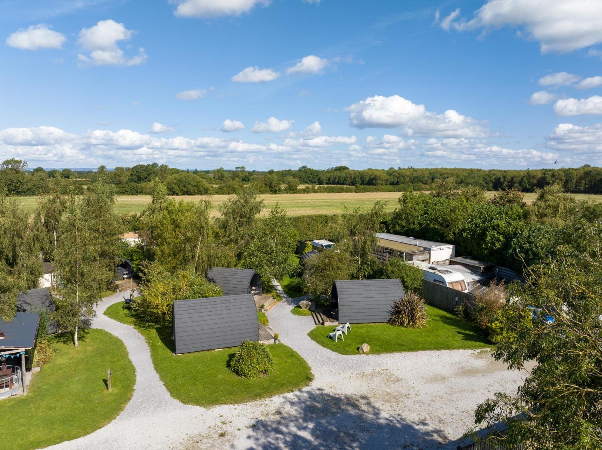 The Little Hide - Adult Only Camping Pods Wigginton  Exteriér fotografie